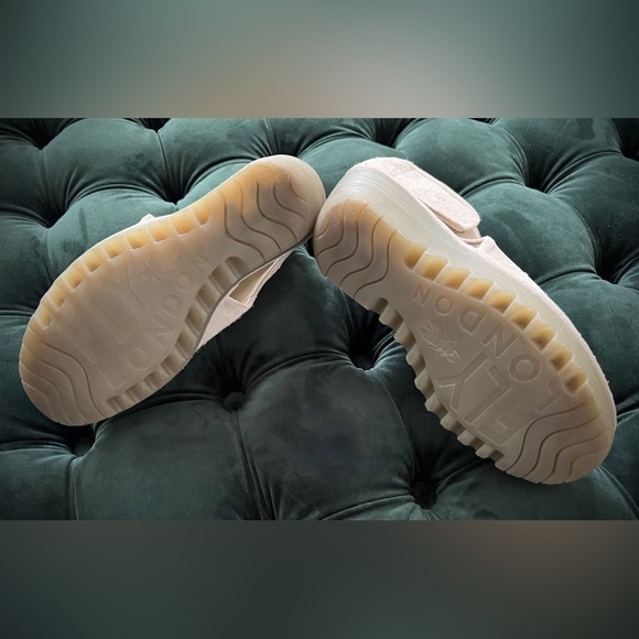 Fly London Yone Concrete Suede Wedge Sandal. - Picture 9 of 13